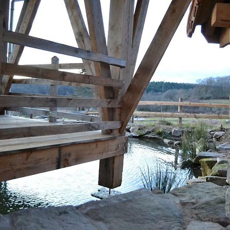 Les Cabanes Des Fontaines Saint-Sernin-du-Bois Екстериор снимка